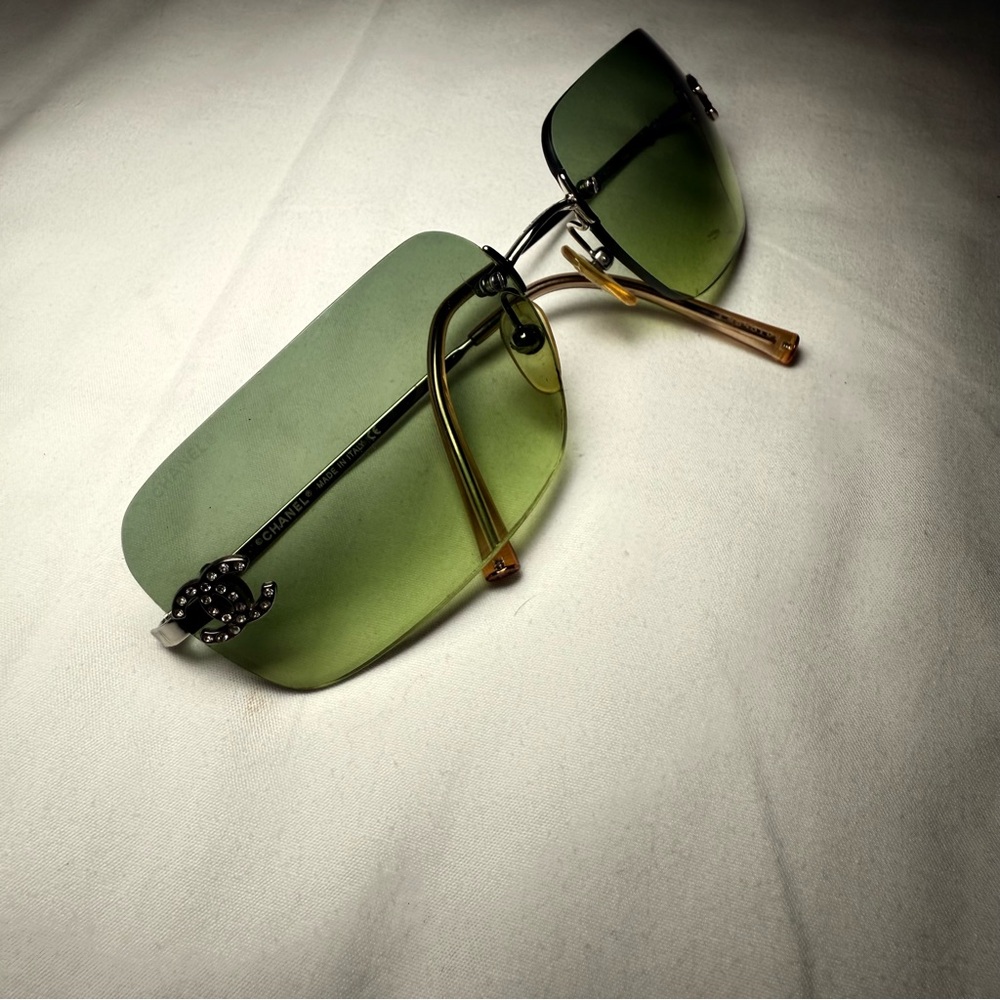 Vintage Chanel Green Tinted Sunglasses – Rhinestone Logo – Women’s - Picture 5 of 10